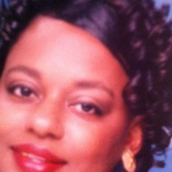 Meet your Posher, Dee - Picture 1 of 1